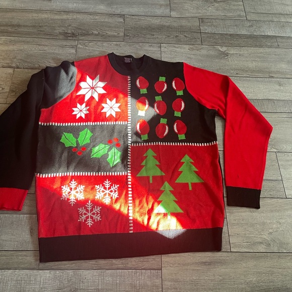 Fun Christmas Sweater Men’s Size 4 XLT EUC 65% acrylic/ 45% rayon machine wash - Picture 4 of 9